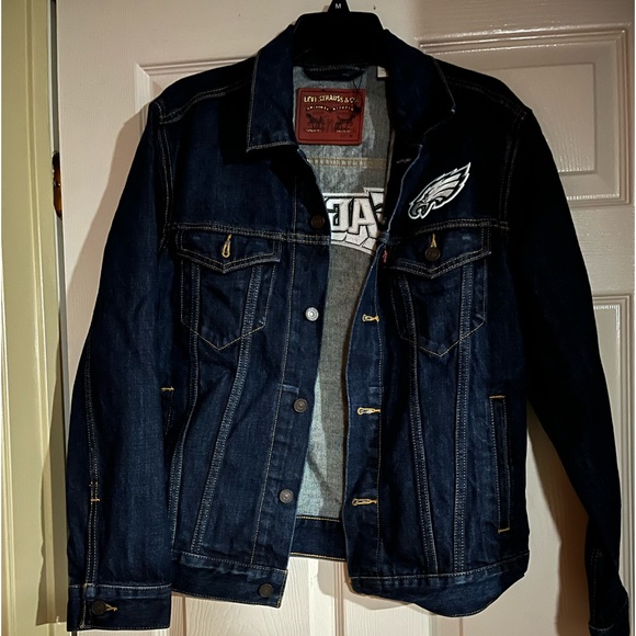 Authentic NFL Levi’s Eagles denim jacket size M - Picture 2 of 8